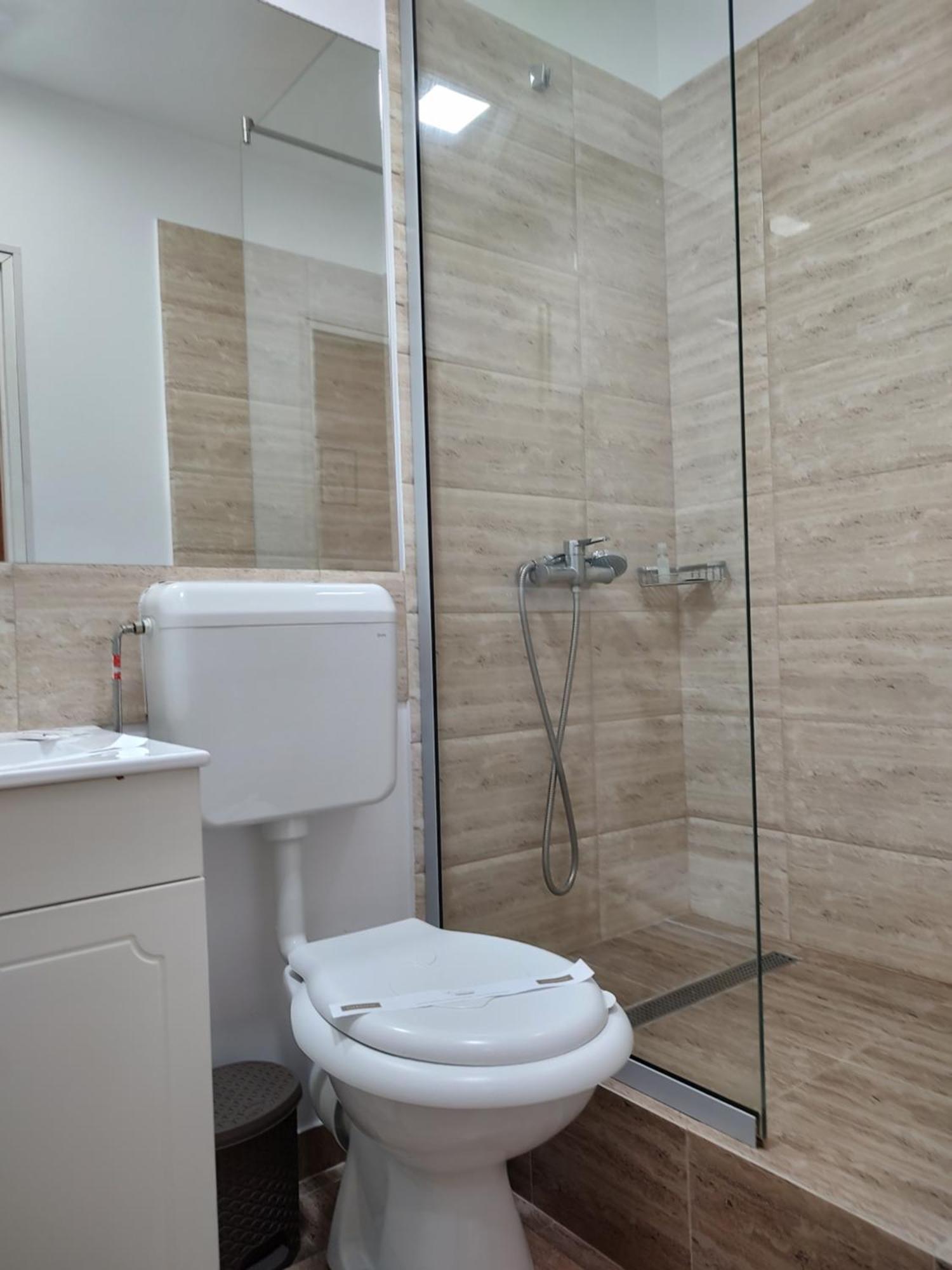 Puzzle Magic Bed and Breakfast Πιτέστι Εξωτερικό φωτογραφία